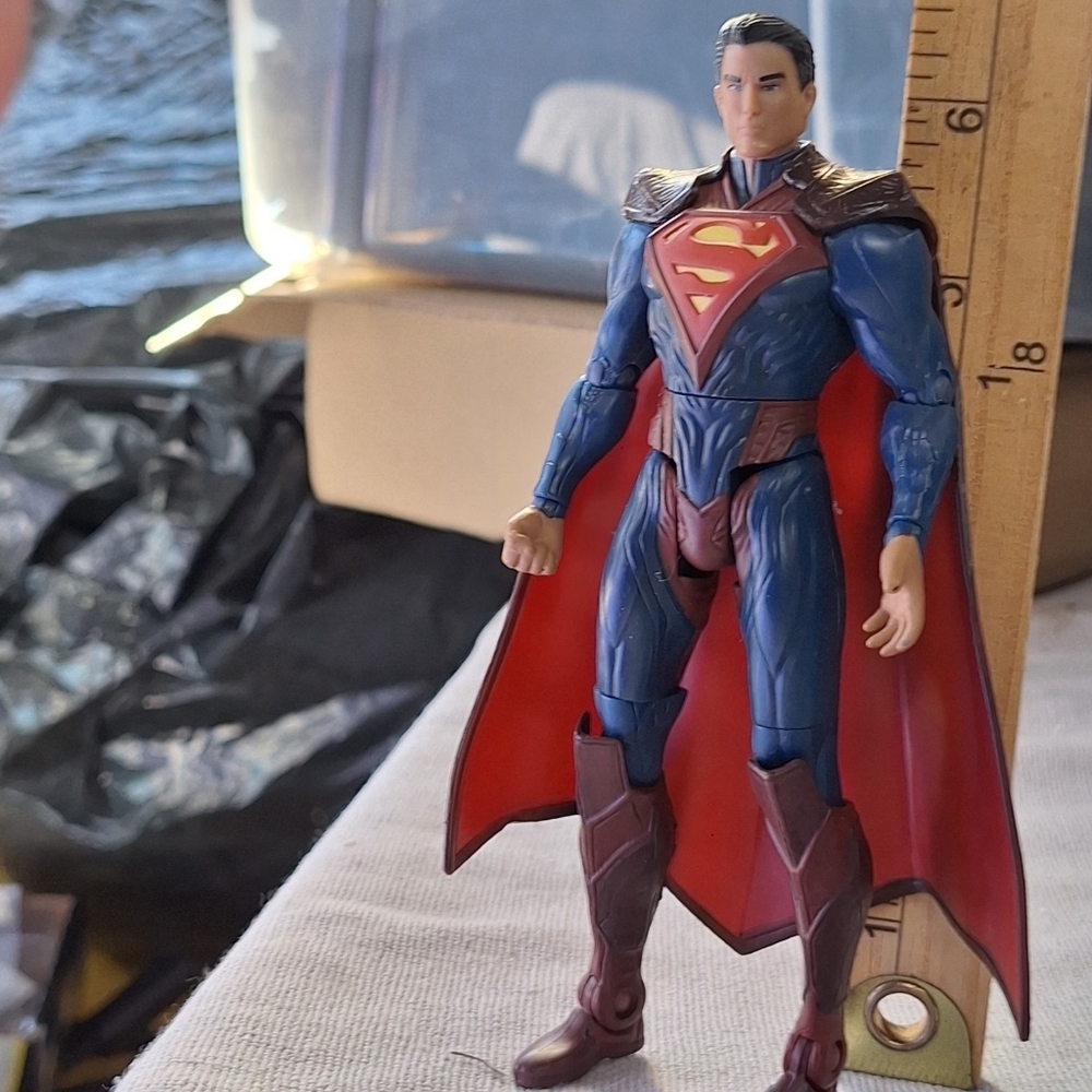 DC Comics Unlimitted Injustice Gods Among Us Action Figure Collectibe Superman - Picture 11 of 11